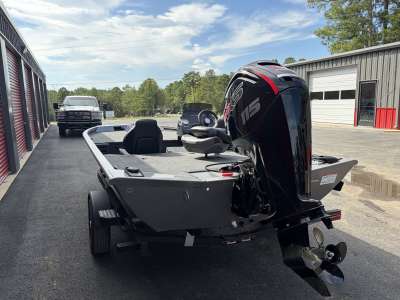 2027 Crestliner XF189