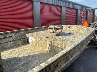 2027 Crestliner 2070 RETRIEVER CC Heavy Duty
