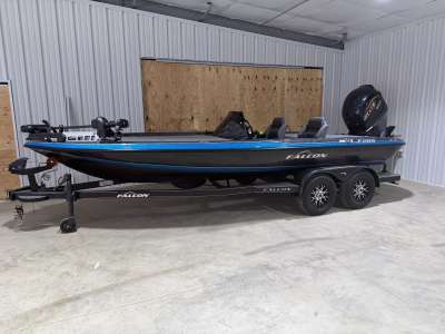 2027 Falcon Boats F205