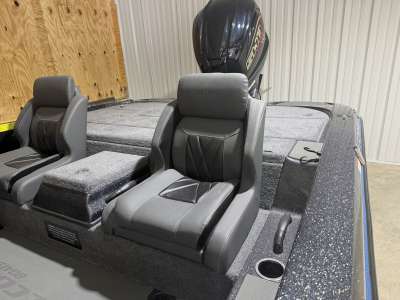 2027 Falcon Boats F205