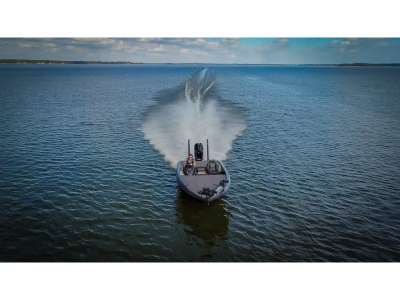 2027 Falcon Boats F205