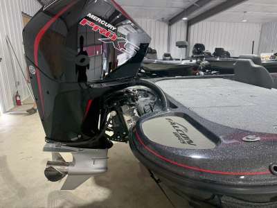 2027 Falcon Boats F205