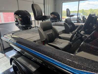 2027 Falcon Boats F205