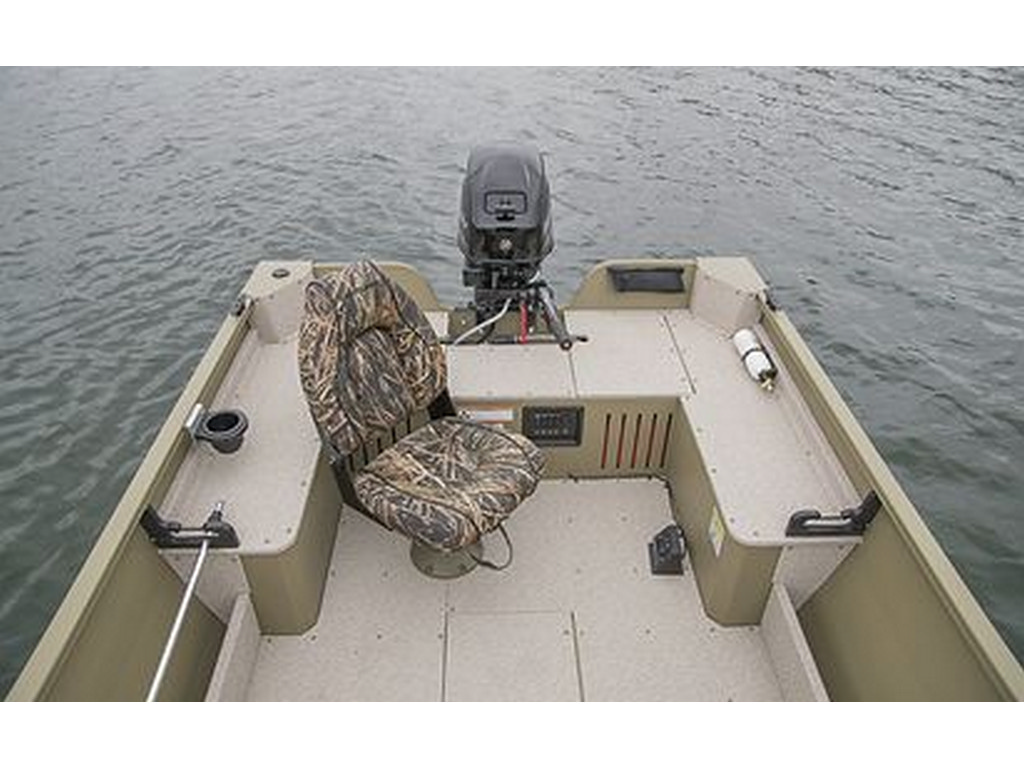 Crestliner 1650 DISCOVERY TILLER