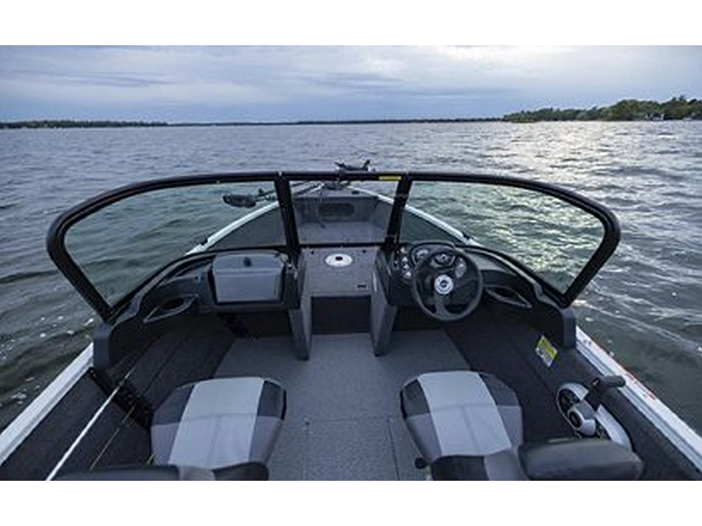 Crestliner 1650 Kodiak