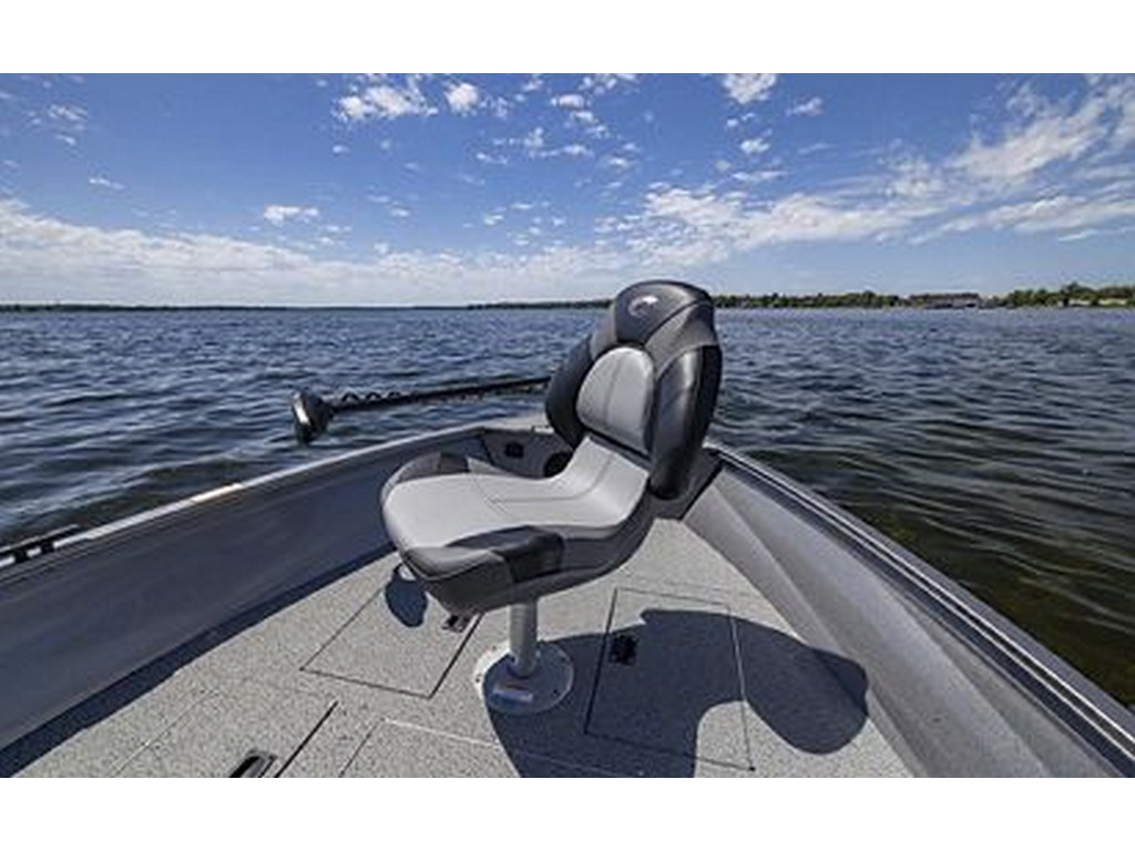 Crestliner 1650 Kodiak Tiller
