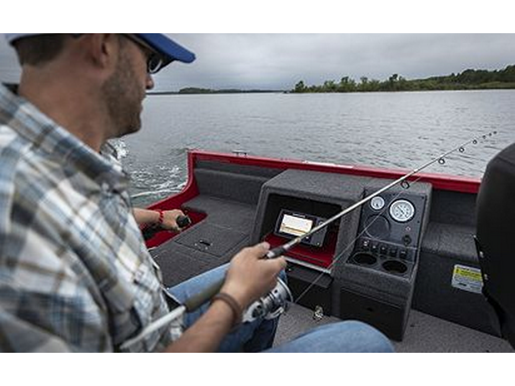 Crestliner 1650 PRO TILLER