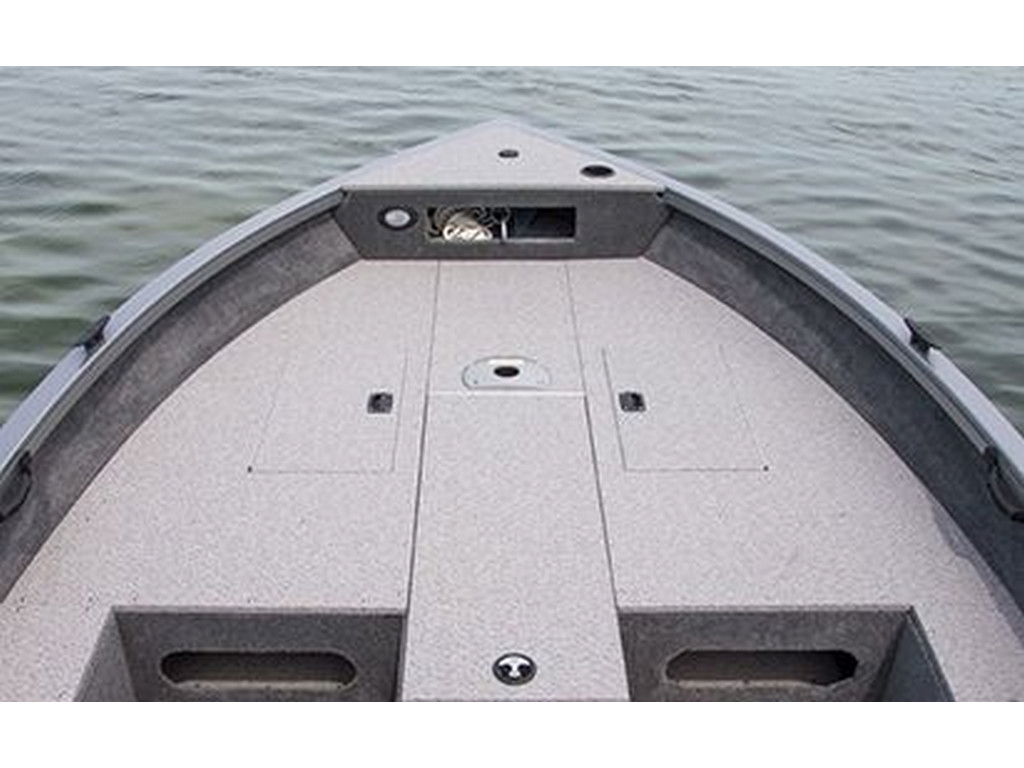 Crestliner 1650 PRO TILLER