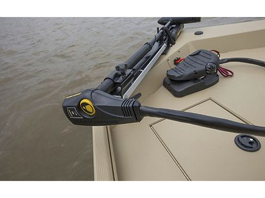 Crestliner 1660 RETRIEVER FCC