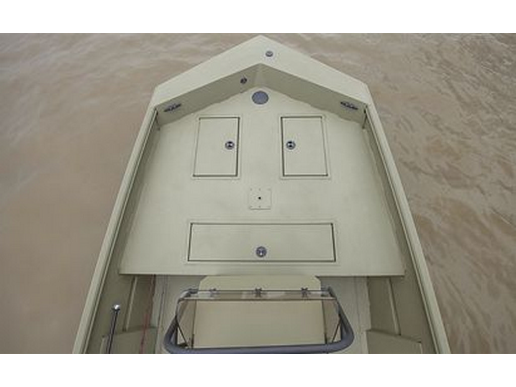 Crestliner 1660 RETRIEVER FCC