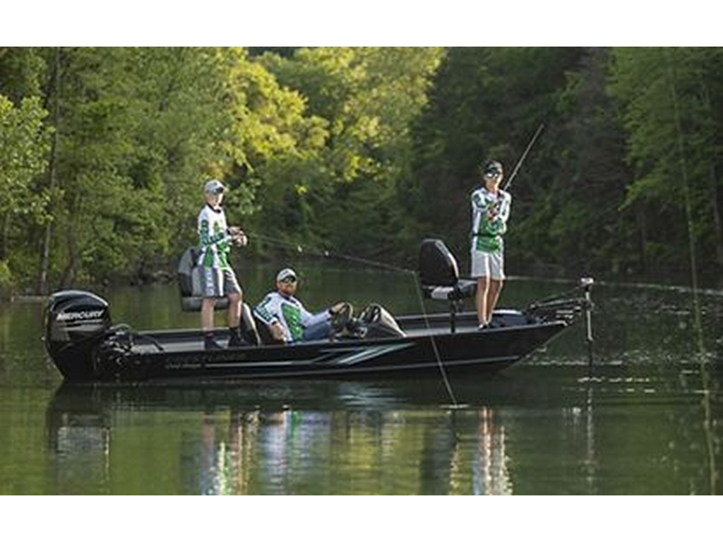 Crestliner 1700 RIDGE