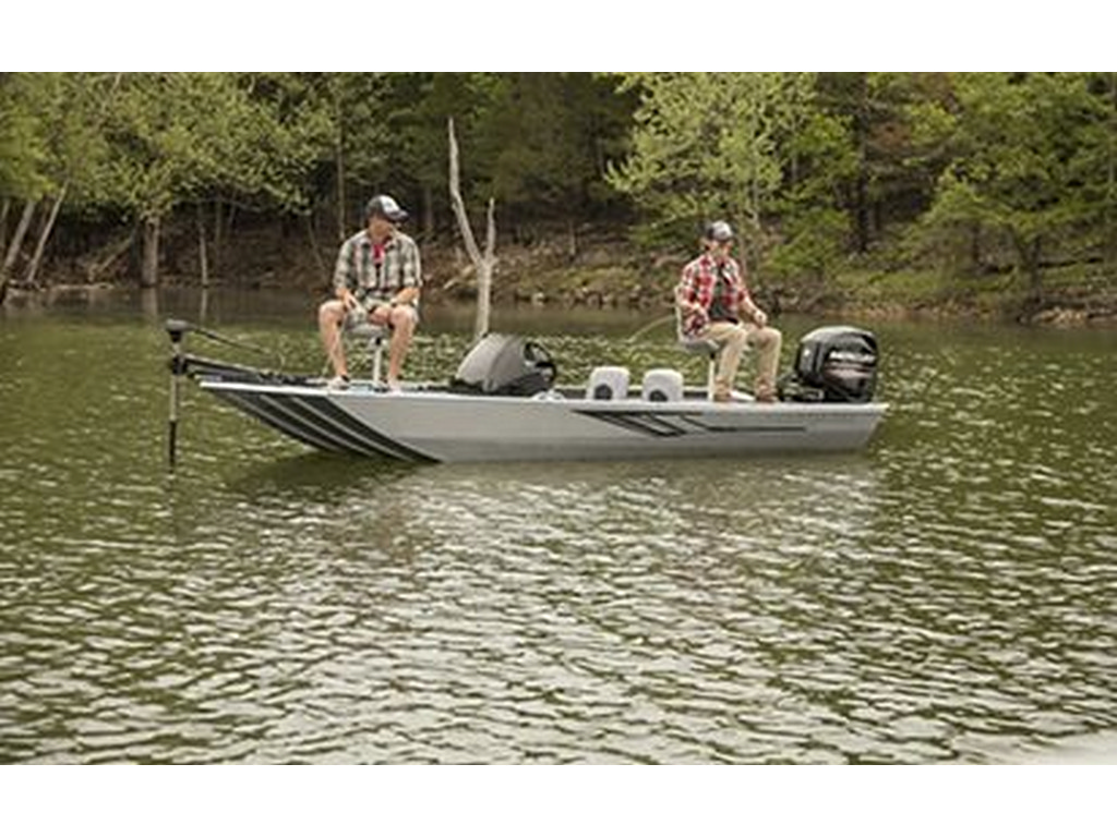 Crestliner 1700 STORM