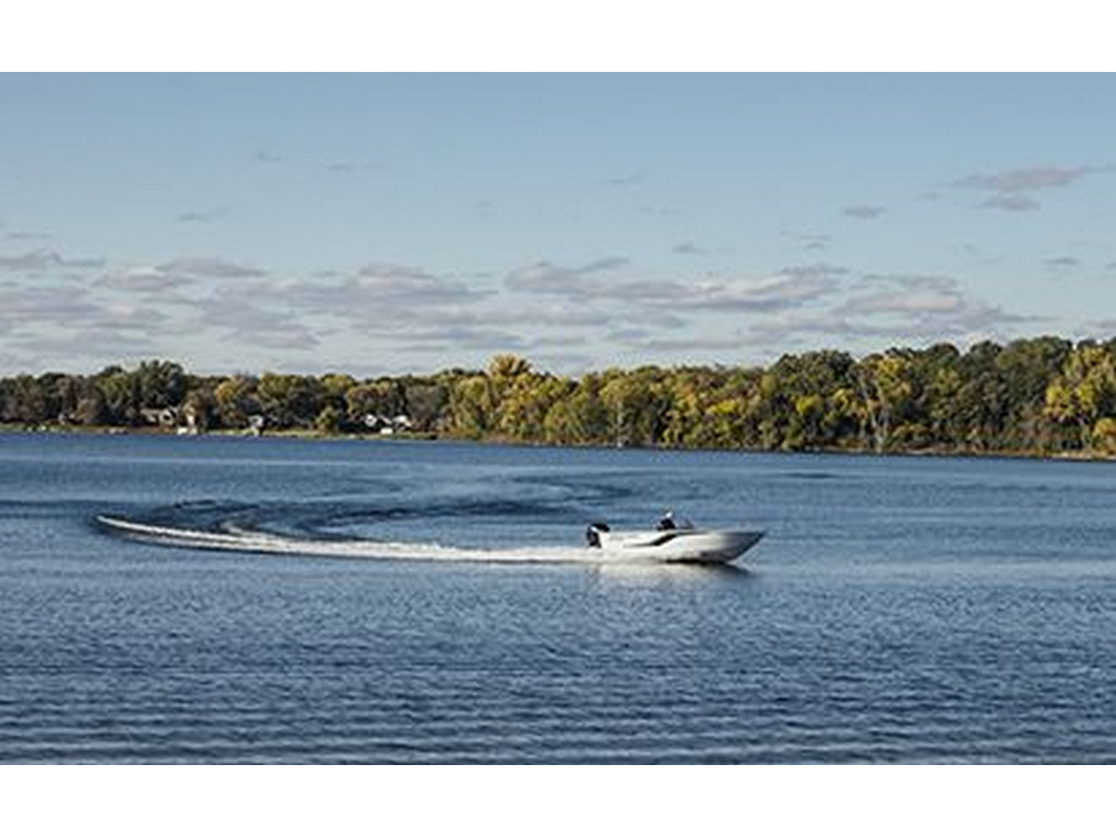 Crestliner 1750 Hawk