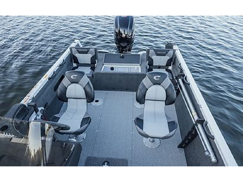 Crestliner 1750 Hawk