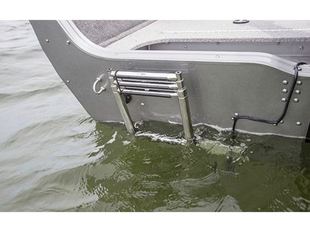 Crestliner 1750 PRO TILLER