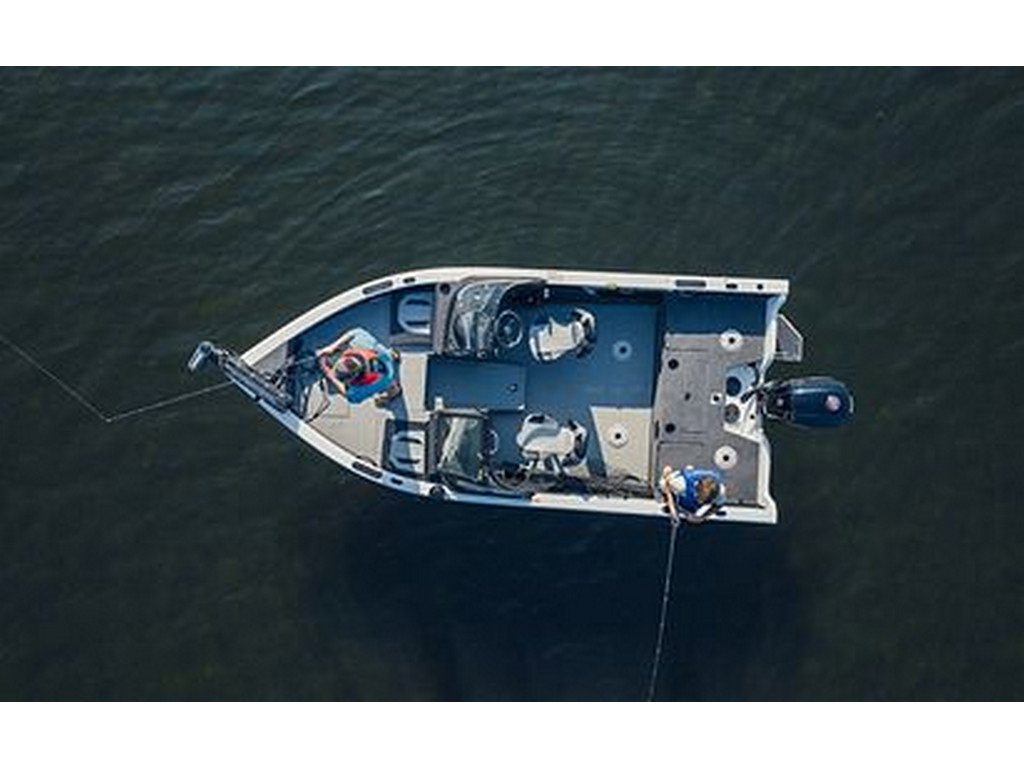 Crestliner 1750 Super Hawk