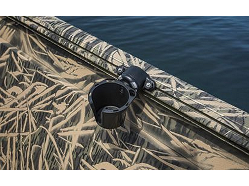 Crestliner 1760 RETRIEVER JON