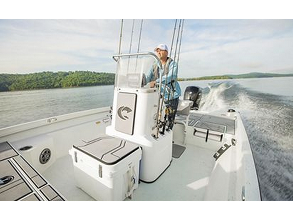 Crestliner 1800 BAY