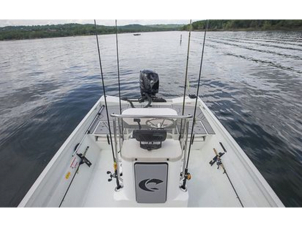Crestliner 1800 BAY