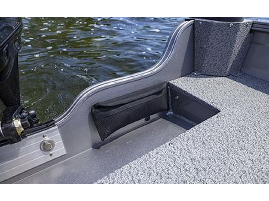 Crestliner 1800 Kodiak Tiller