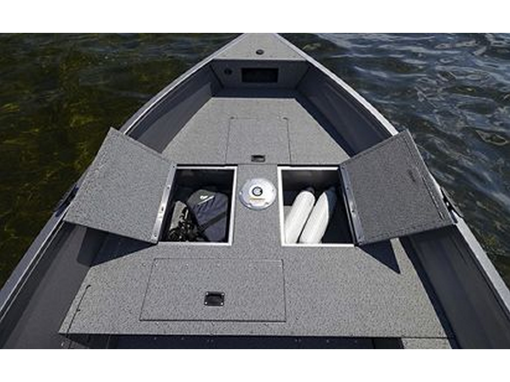 Crestliner 1800 Kodiak Tiller