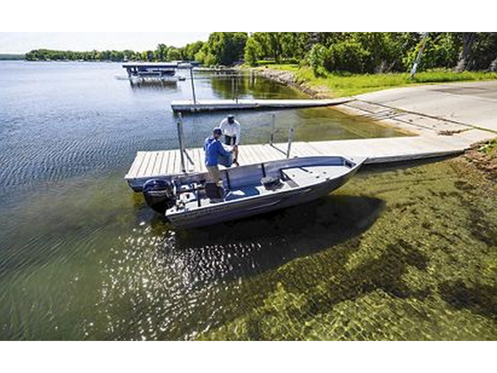 Crestliner 1800 Kodiak Tiller