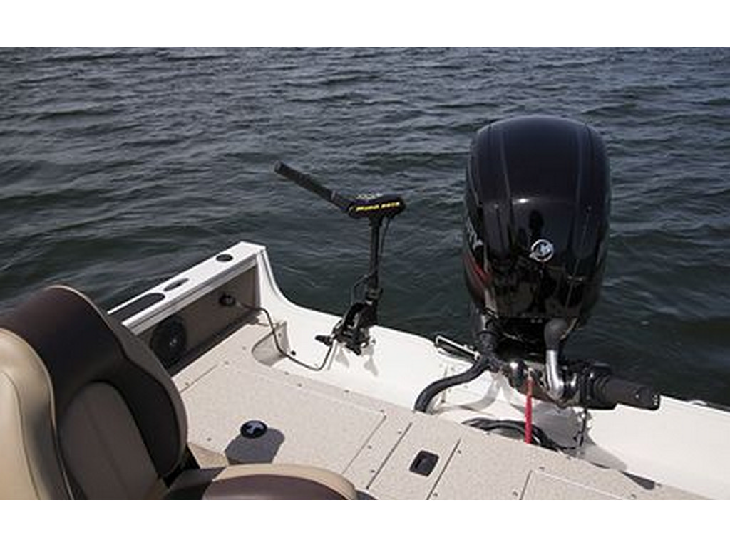 Crestliner 1850 PRO TILLER