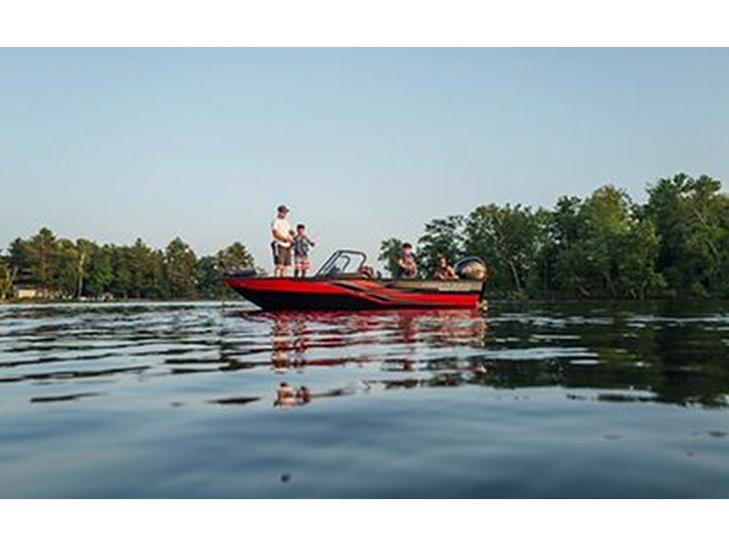Crestliner 1850 Super Hawk