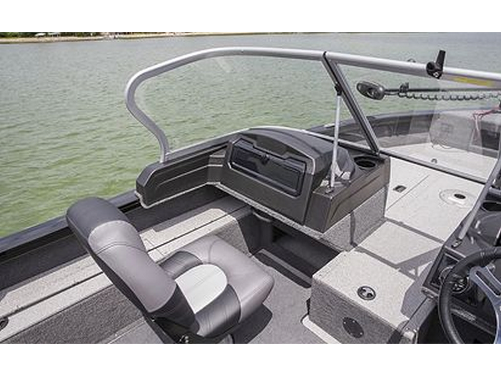 Crestliner 1950 FISH HAWK