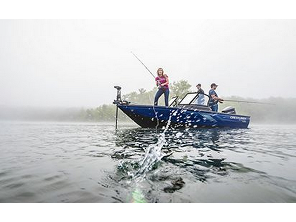 Crestliner 1950 FISH HAWK