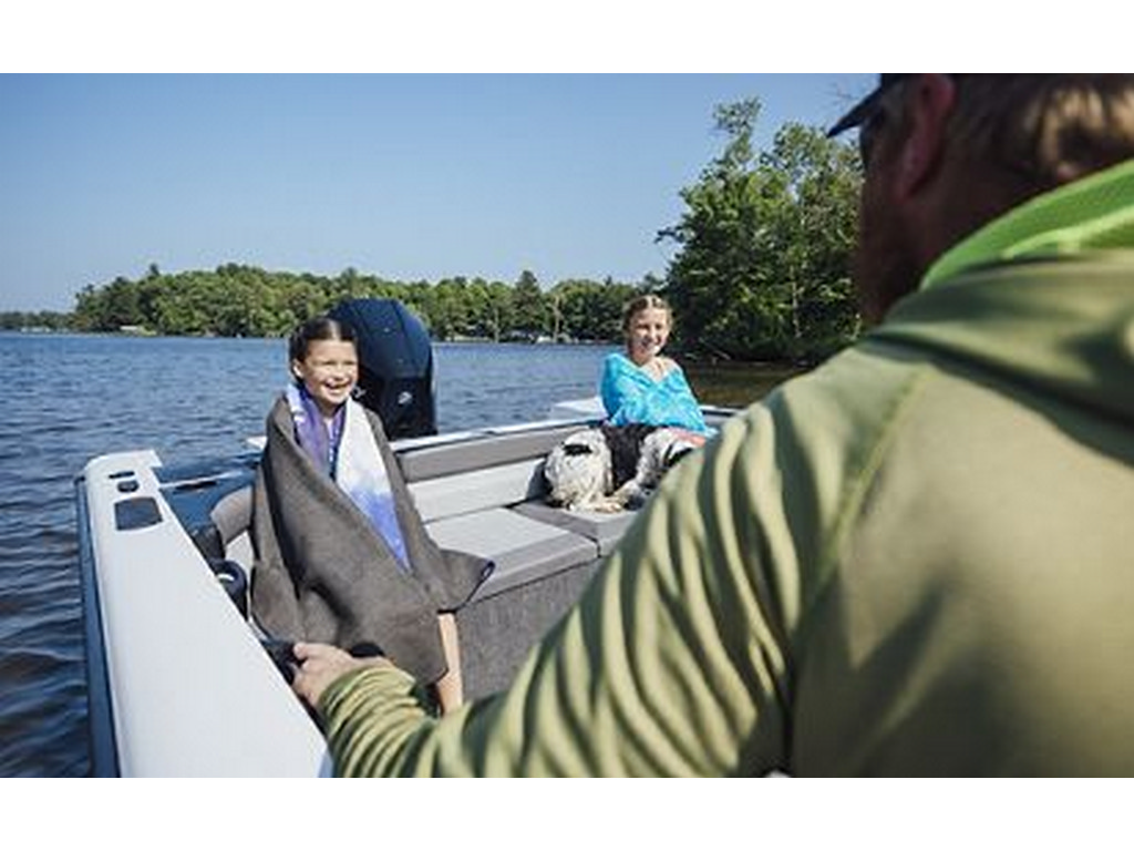 Crestliner 1950 SPORTFISH