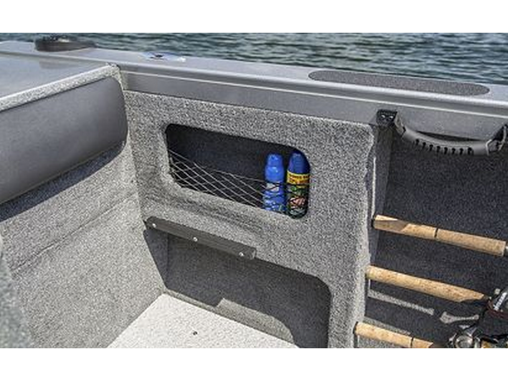 Crestliner 2050 AUTHORITY