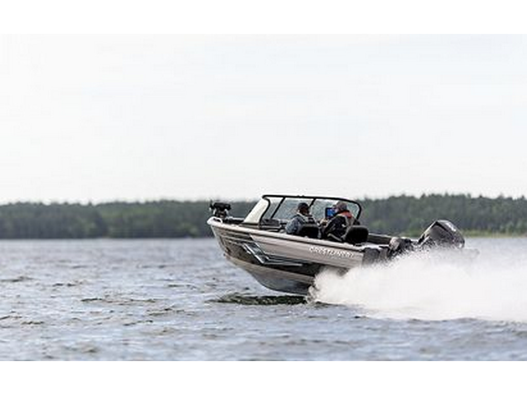 Crestliner 2050 AUTHORITY