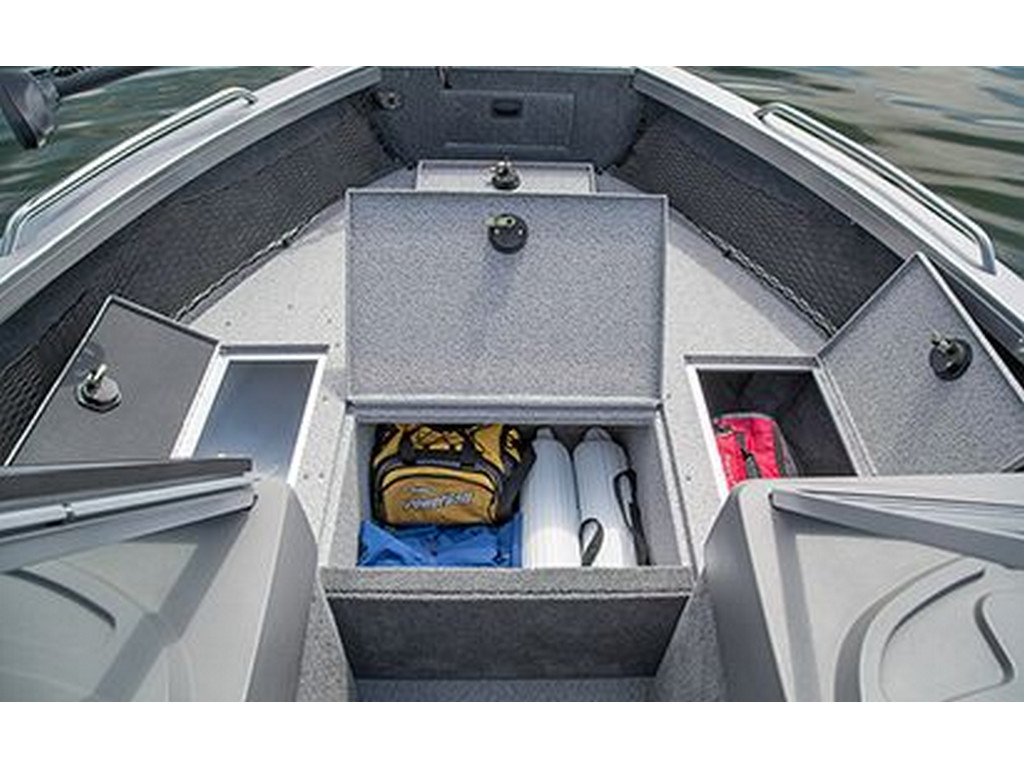 Crestliner 2050 AUTHORITY