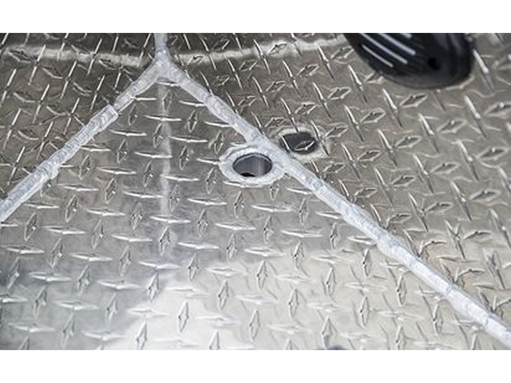 Crestliner 2050 COMMANDER ELITE