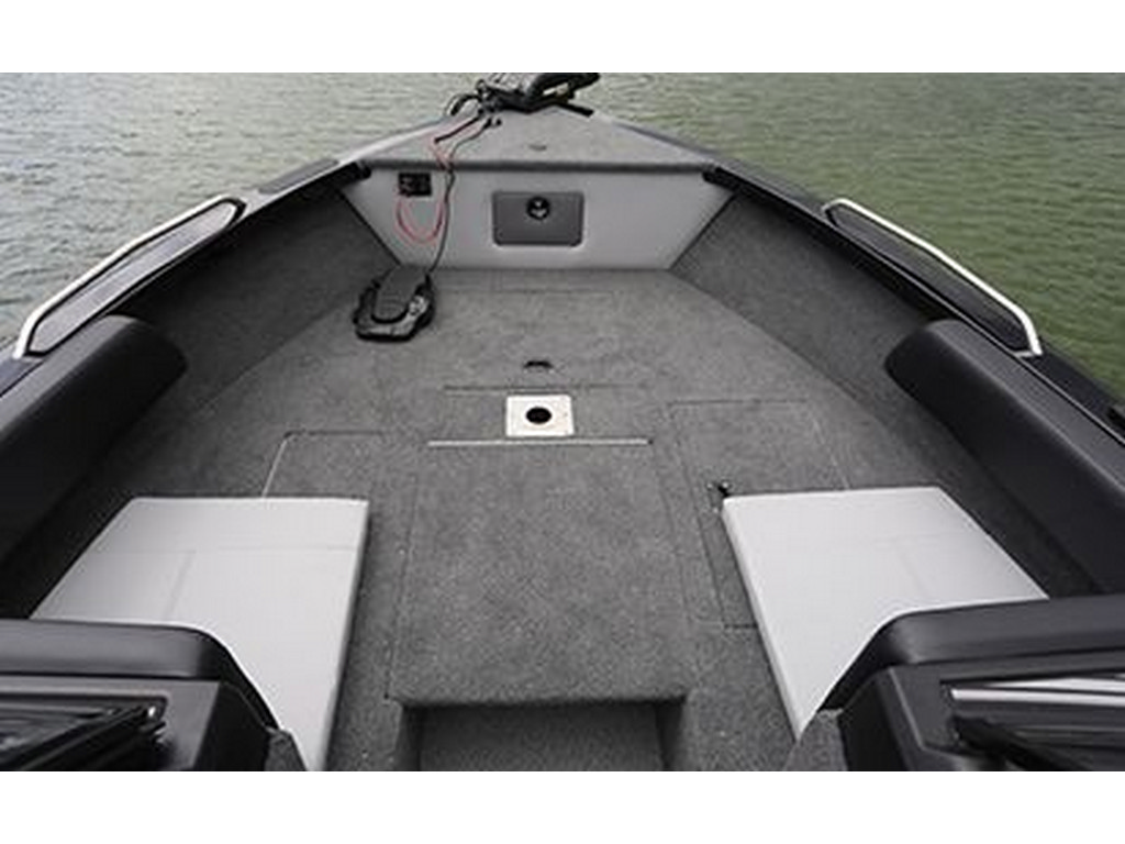 Crestliner 2250 SPORTFISH