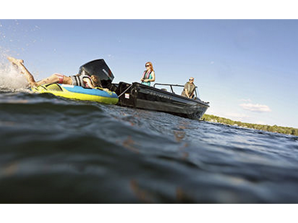 Crestliner 2250 SPORTFISH