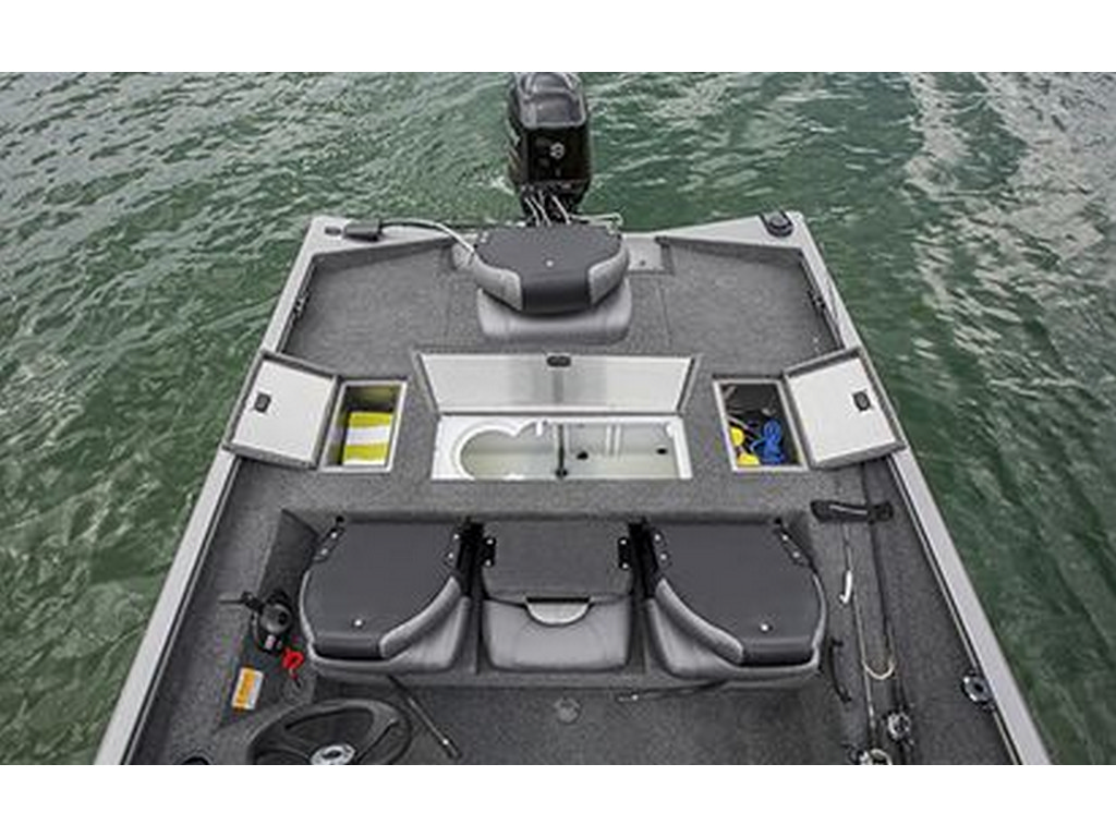 Crestliner XFC 179