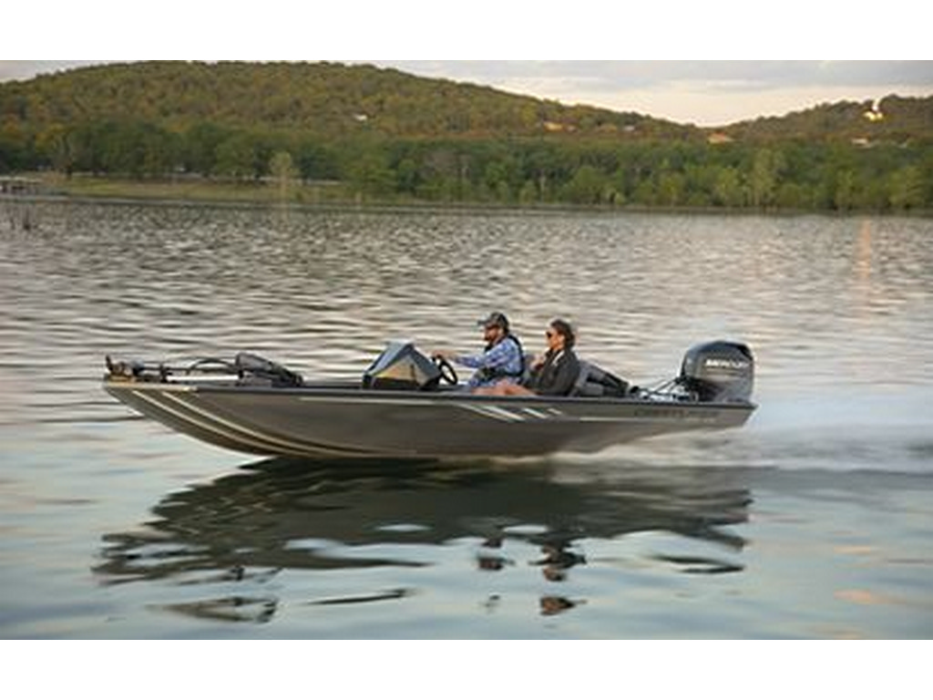 Crestliner XFC 179