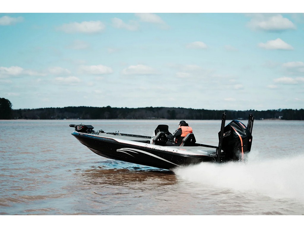 Falcon Boats 20 PREDATOR