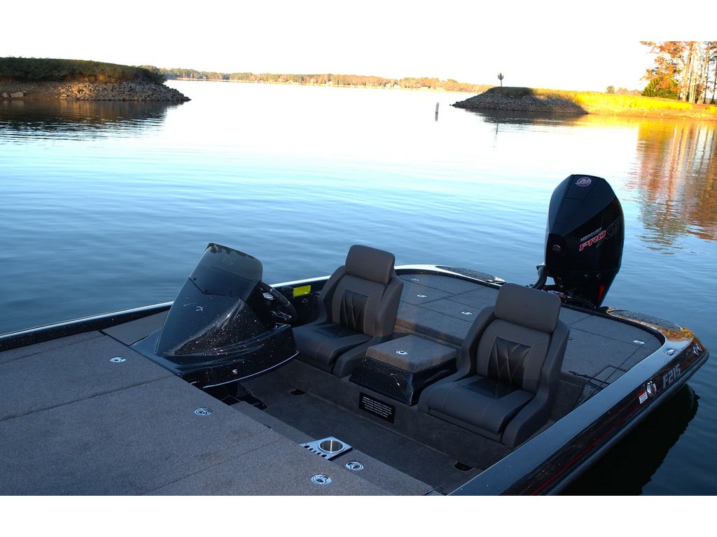 Falcon Boats F215