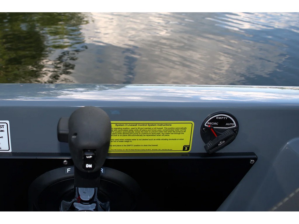 Falcon Boats 18 FREEDOM